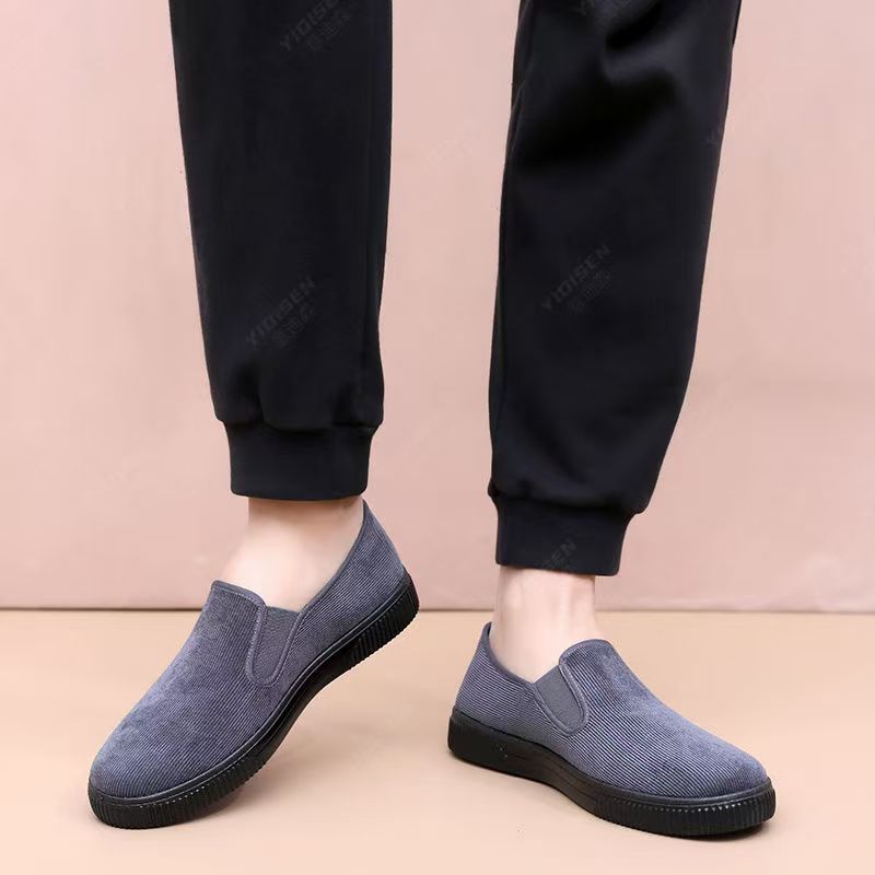 🎁HOT SALE 🎁🌟 Men’s Slip-On Breathable Soft Sole Shoes – Comfort & Style in Every Step! 👟💨