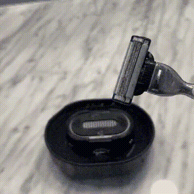 The Razor Rinser - Clean Your Razor Efficiently, Save Water, And Ditch The Sink.