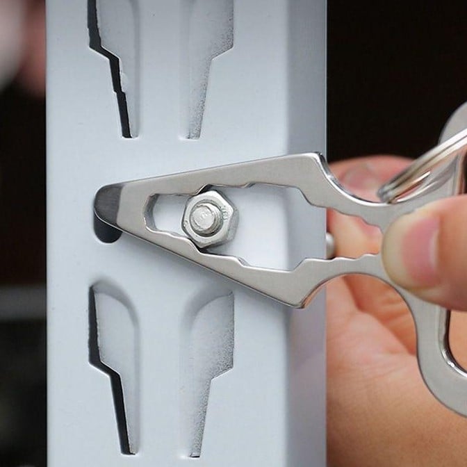 🔥2025 New Arrival - 49% OFF🔥Outdoor Multifunctional Keychain