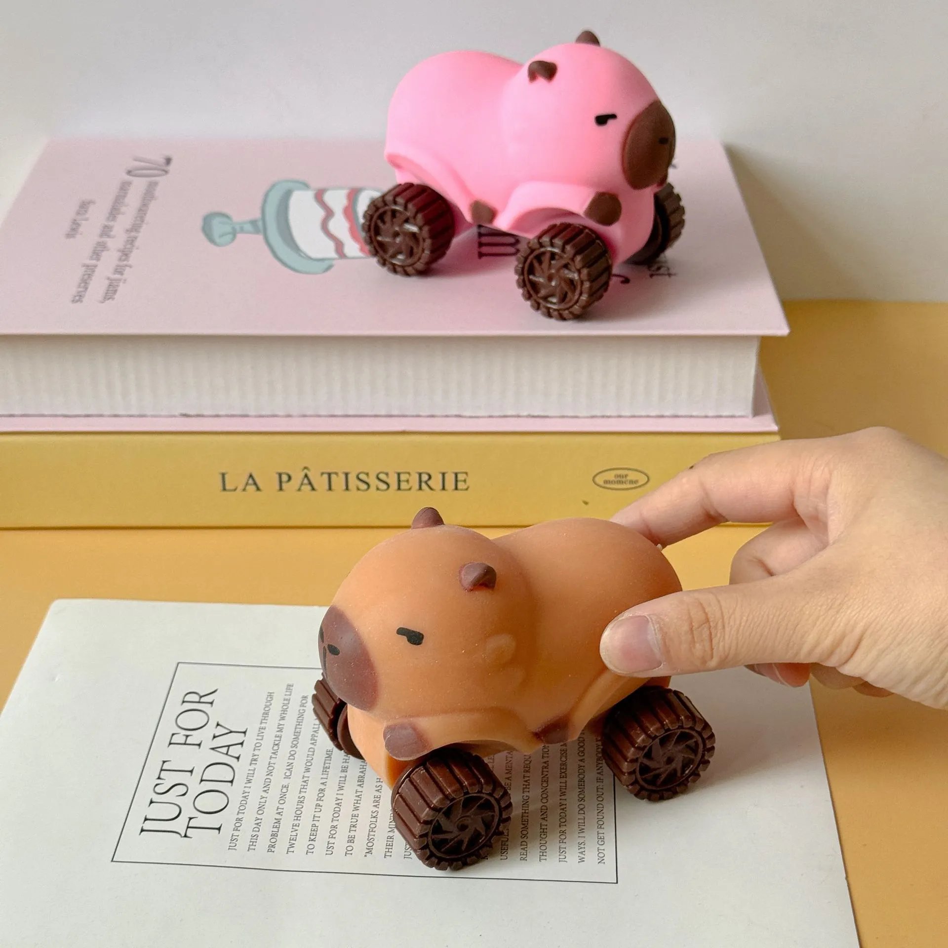 Stress-Relieving Capybara Pull-Along Car💥Buy 2 get 1 free