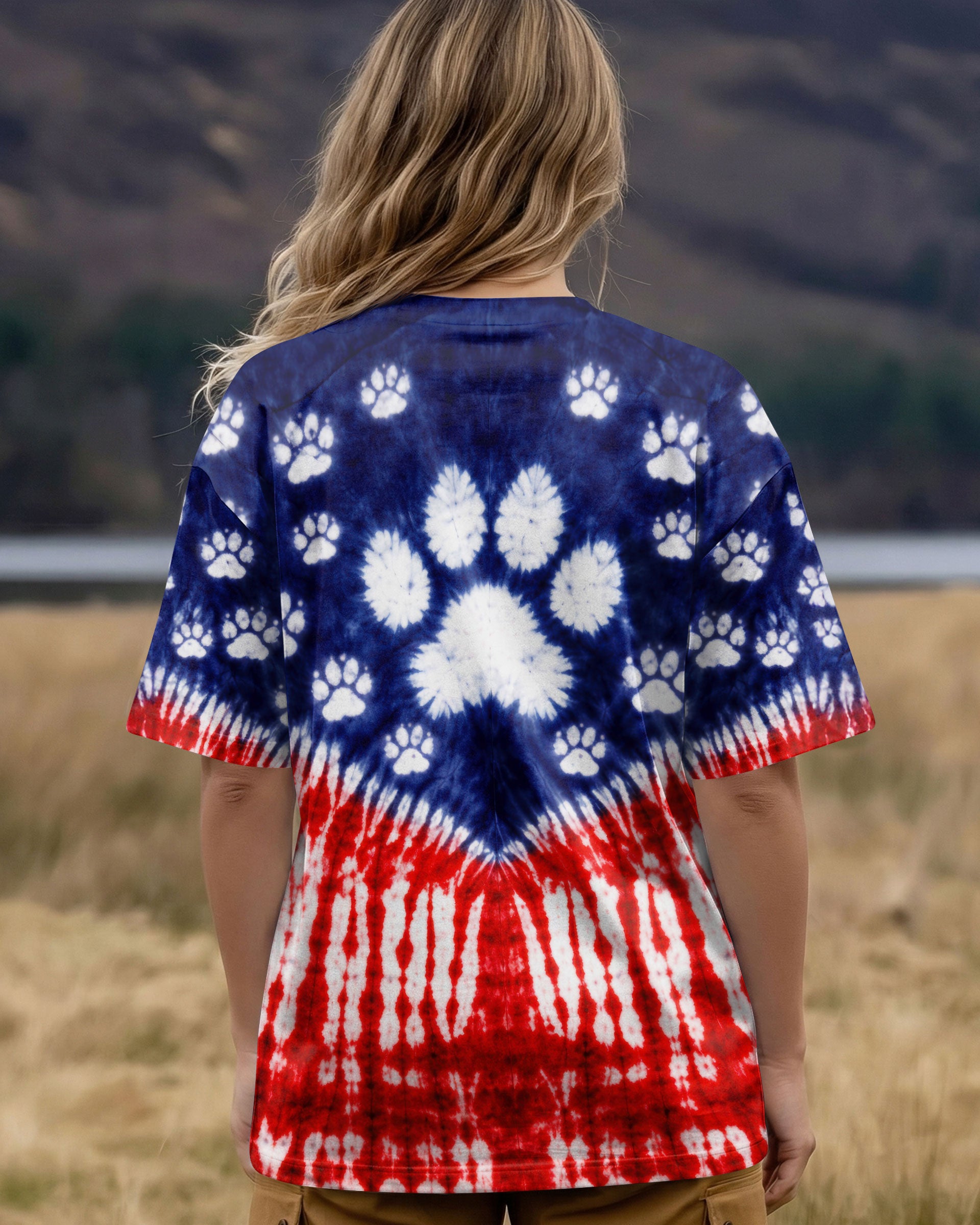 PAW PRINT AMERICAN FLAG V SWIRL ALL OVER PRINT - TLTW1803263