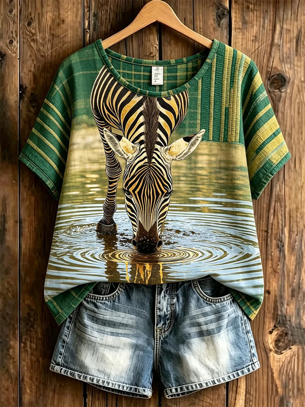 Women's Zebra Drinking Water Striped Art Print Casual T-Shirt