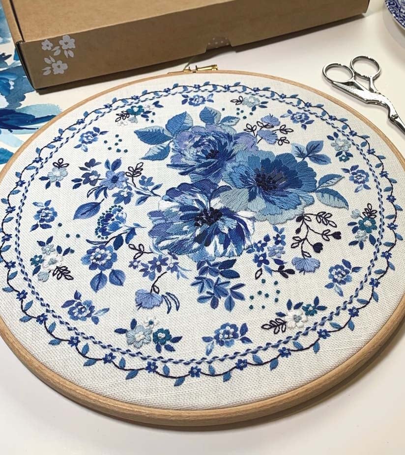 🔥LAST DAY 50% OFF - Blue Floral Embroidery Kit
