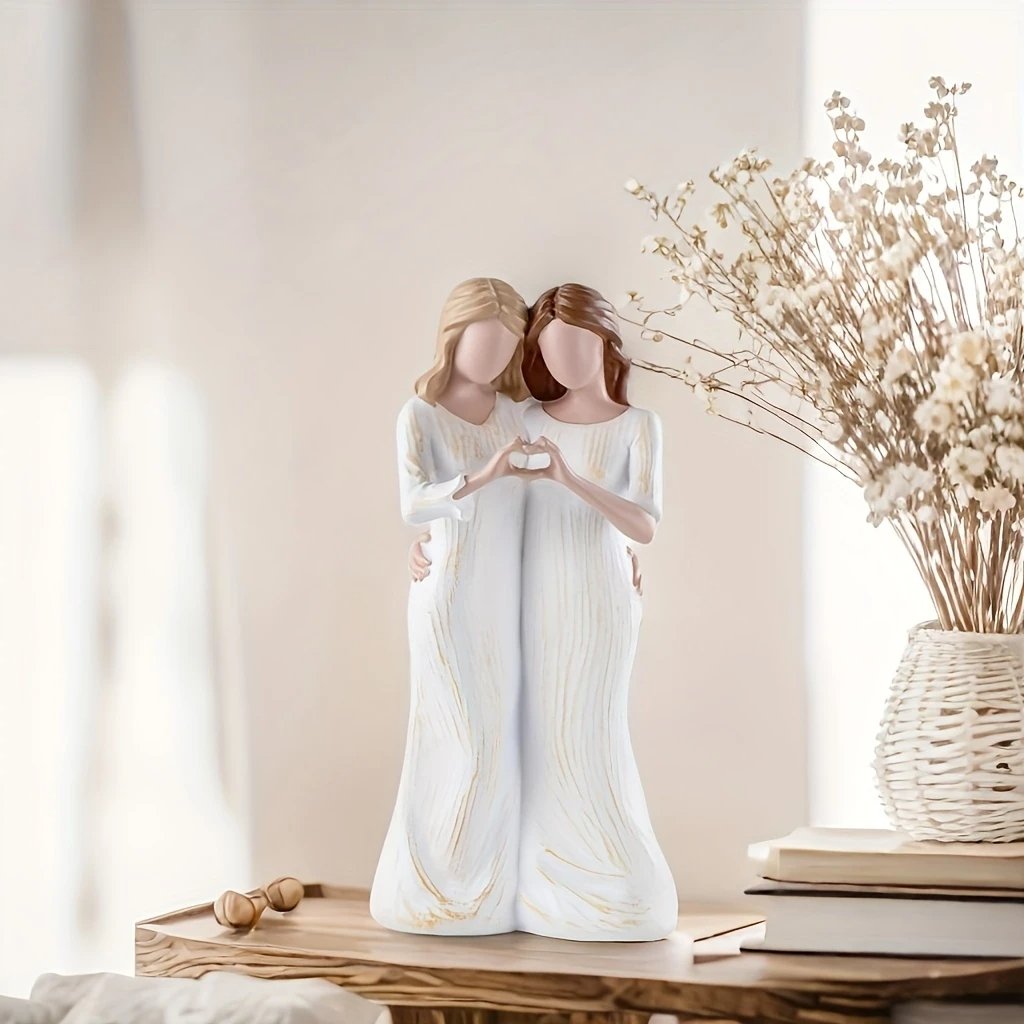 💕✨Mother and Daughter Close Heart Gesture Statue