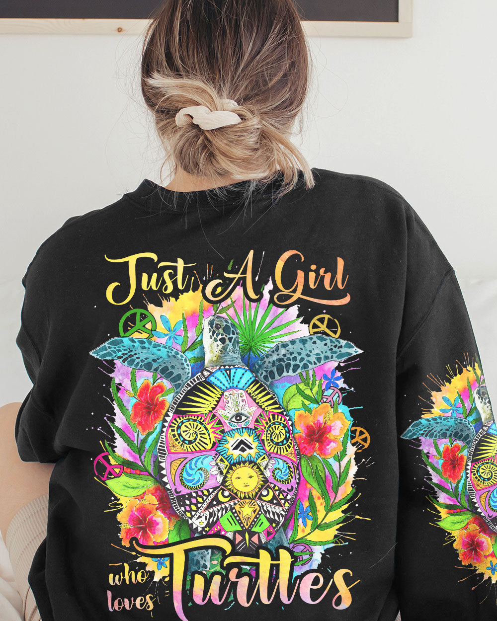 JUST A GIRL WHO LOVES TURTLES ALL OVER PRINT - TA0102233