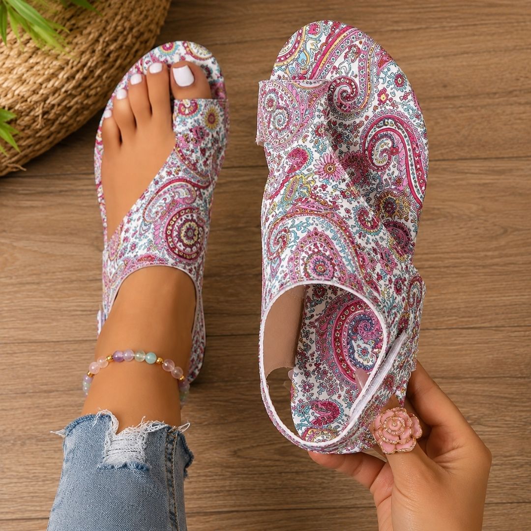 Women's Flat Sandals Split-Toe Paisley Print Hook-Loop Closure