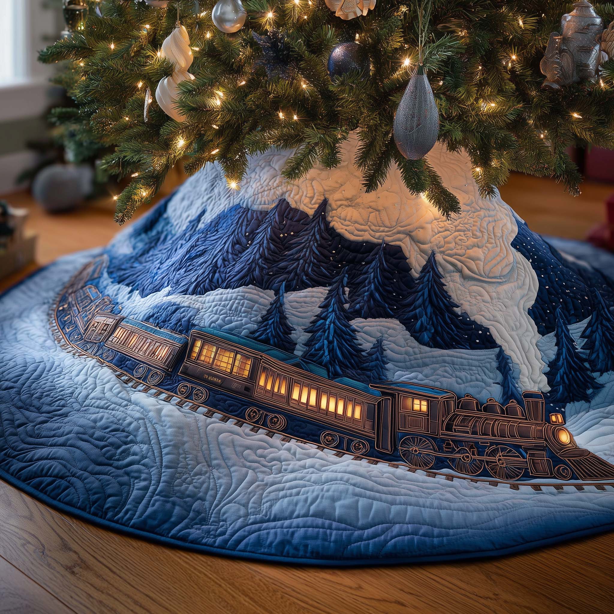 Festive Train Quilted Tree Skirt GFTOHD11614