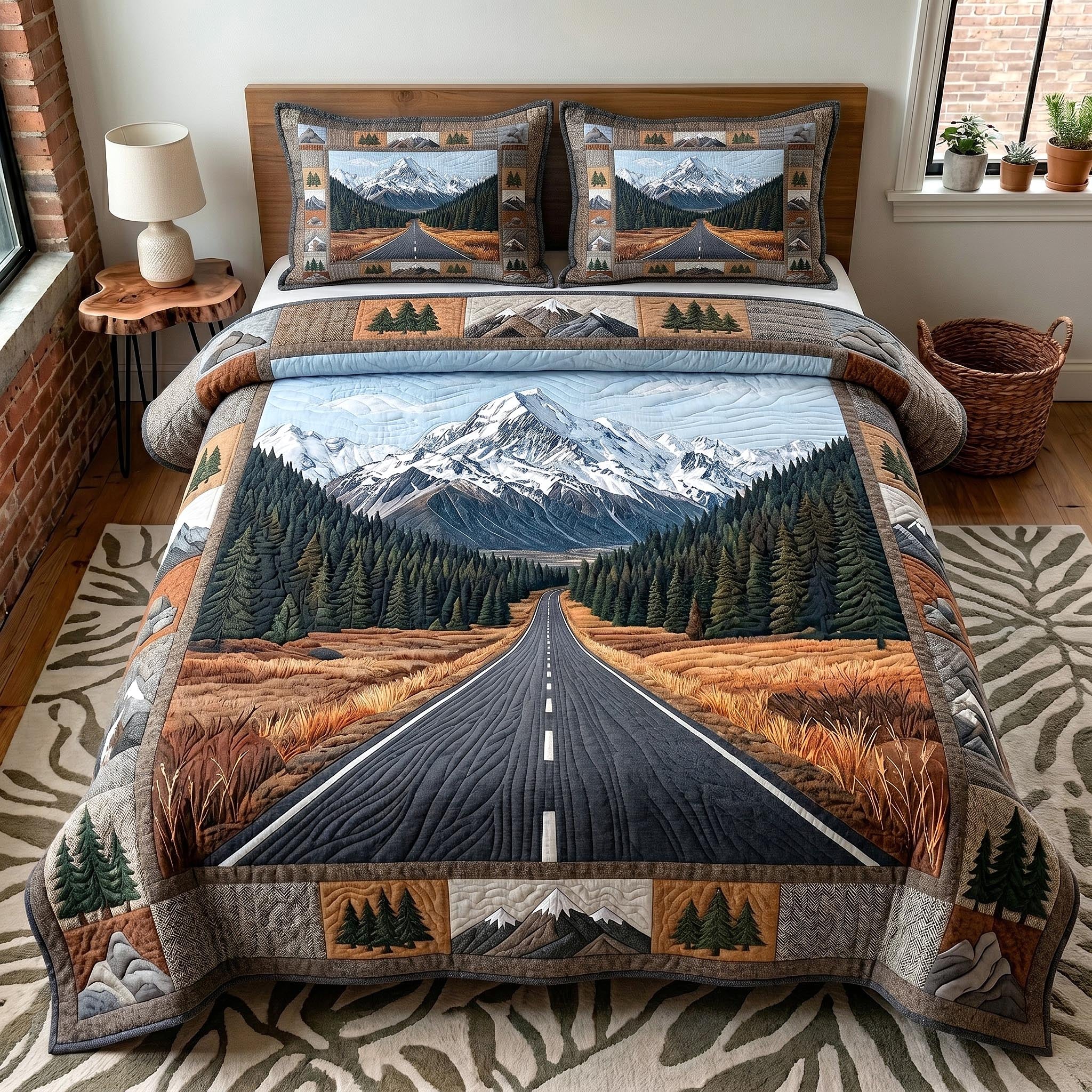 Whispering Pines 3-Piece Quilted Bedding Set GFTOTP19273