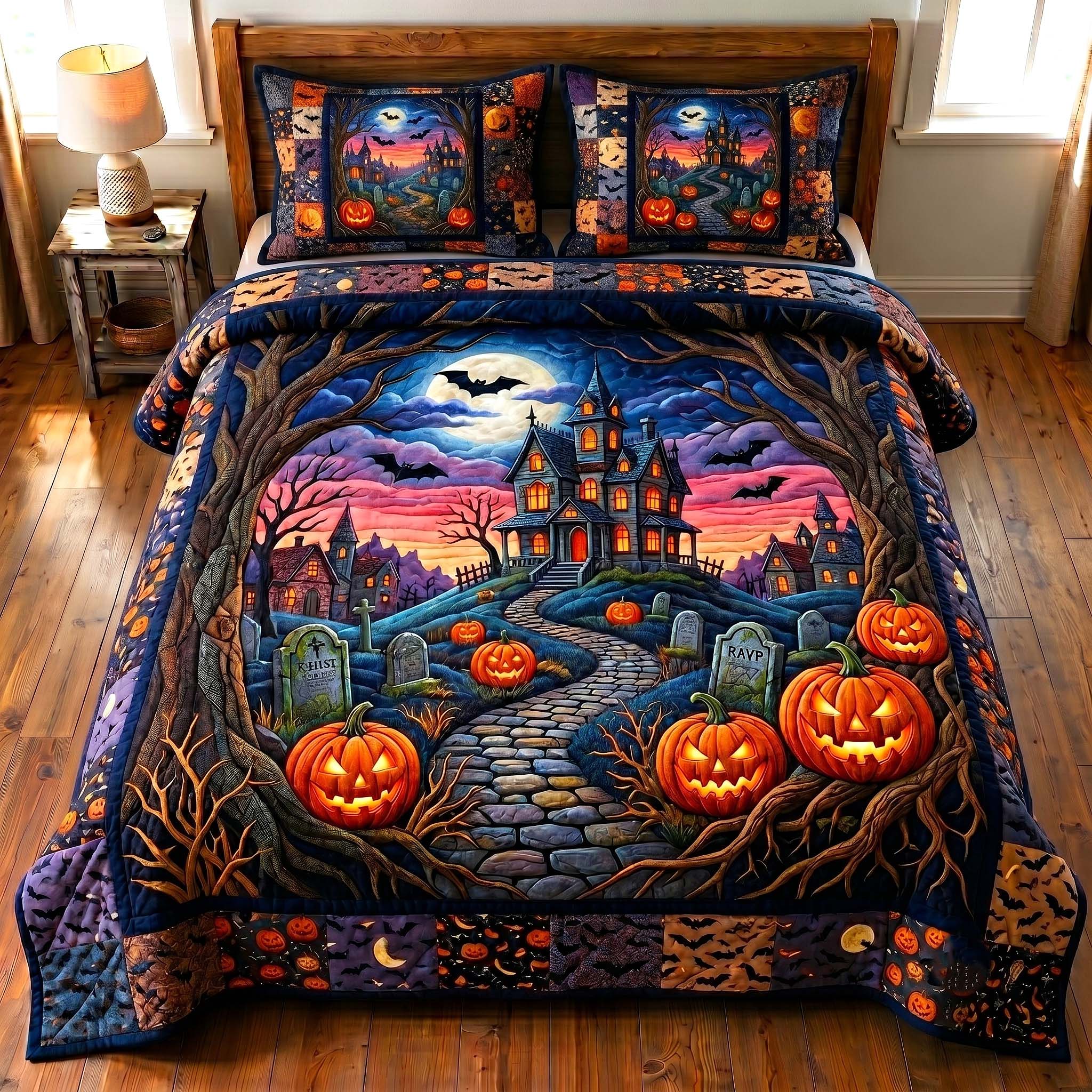 Haunted Manor 3-Piece Quilted Bedding Set GFTOTP19802