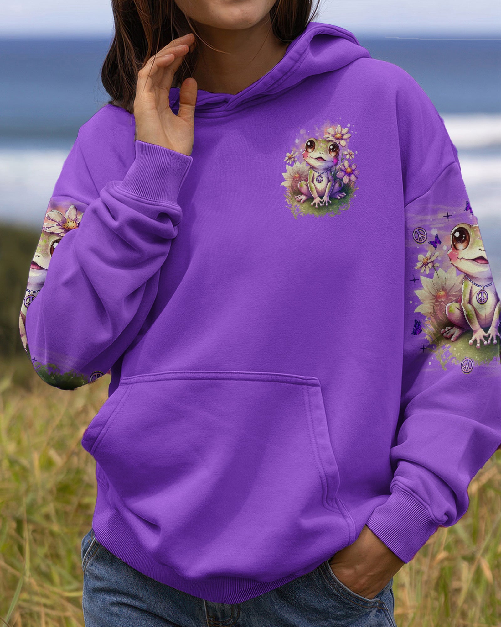 BE YOU THE WORLD WILL ADJUST FROG ALL OVER PRINT - TLNO0302261