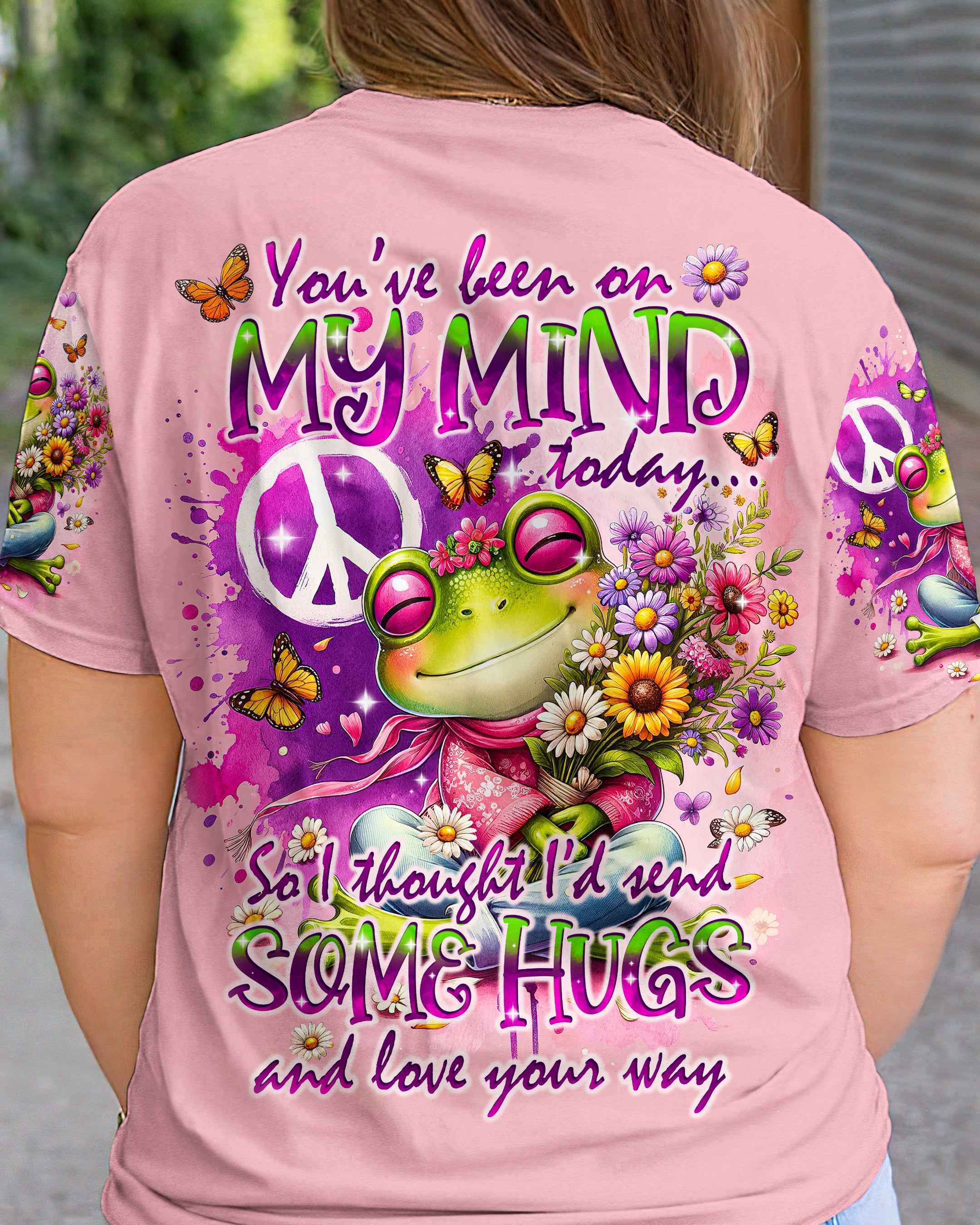 HUGS AND LOVE YOUR WAY FROG ALL OVER PRINT - TY2612231