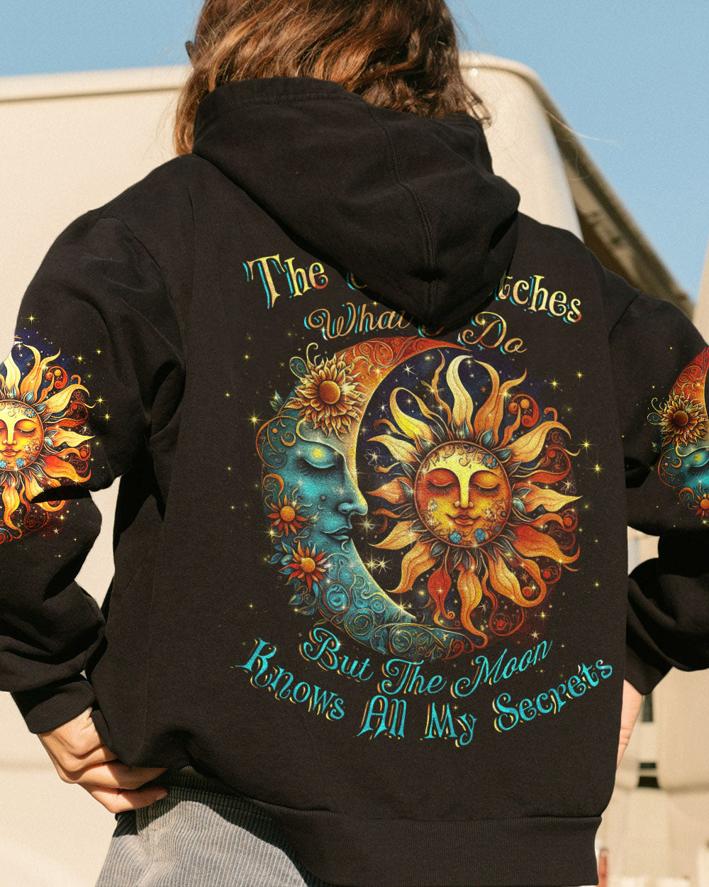 THE SUN WATCHES WHAT I DO ALL OVER PRINT - TYTD2104232