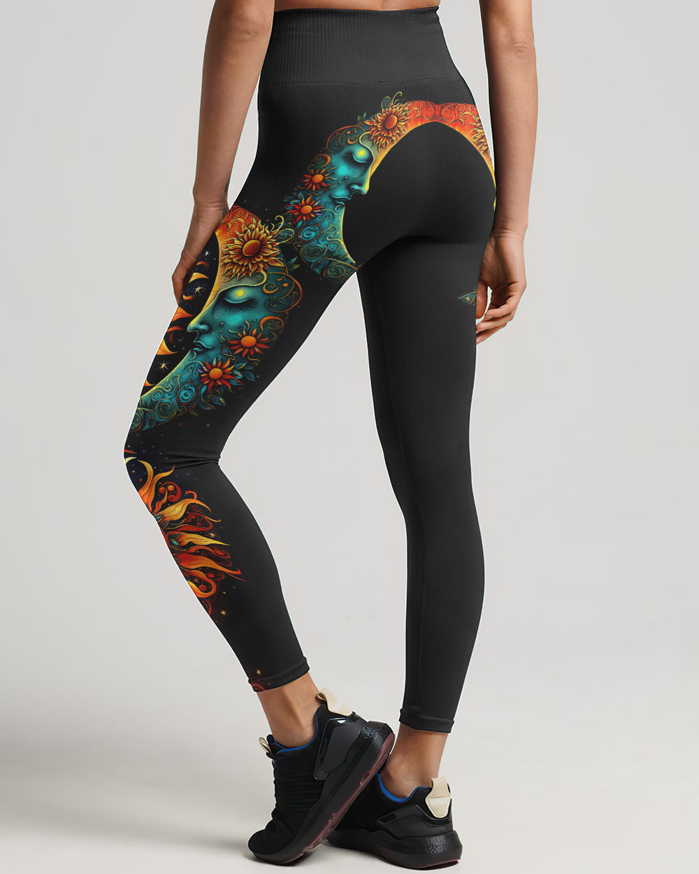 THE SUN WATCHES WHAT I DO ALL OVER PRINT - TYTD2104232