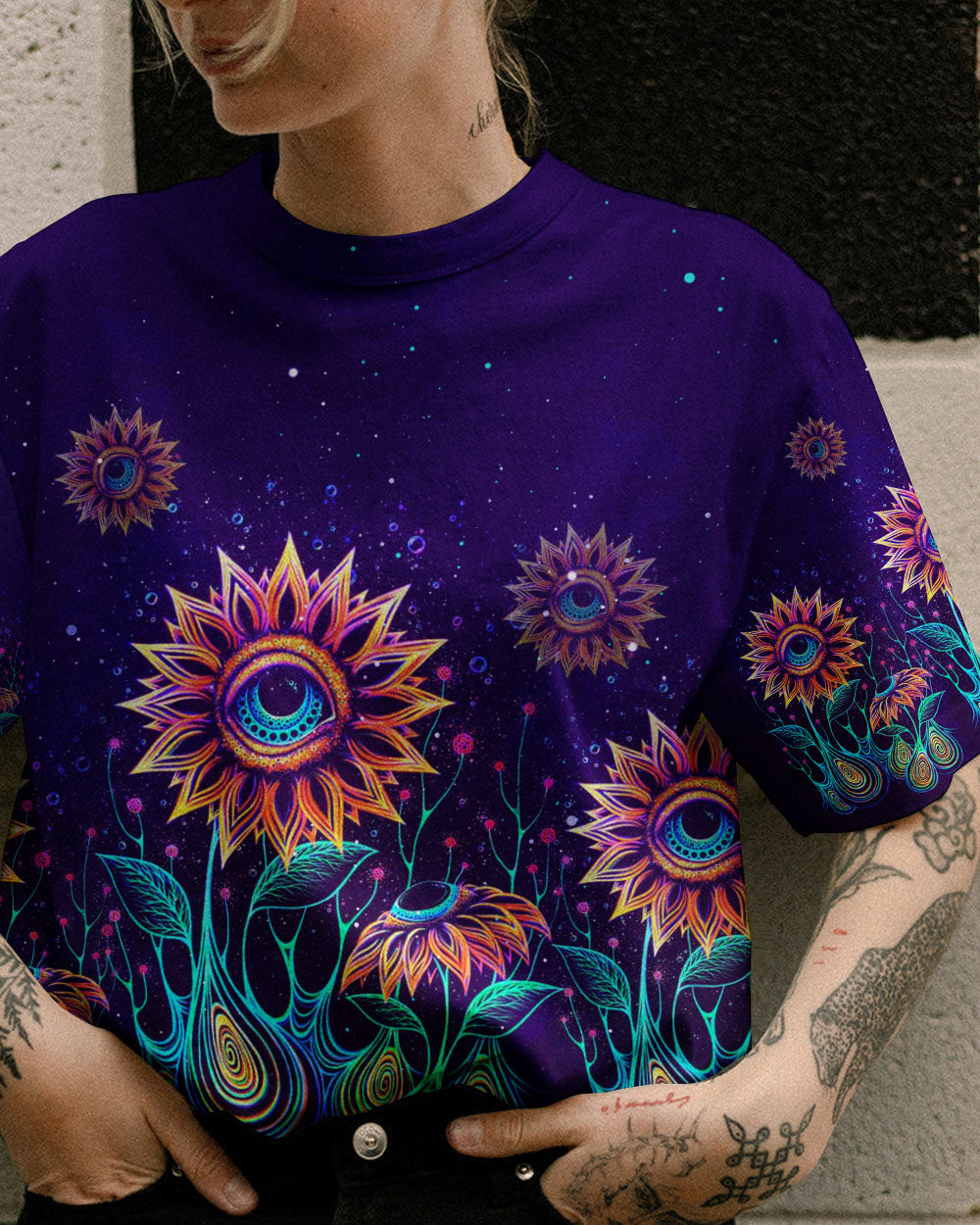 THE EYES ARE USELESS WHEN THE MIND IS BLIND ALL OVER PRINT - TLTW0405234