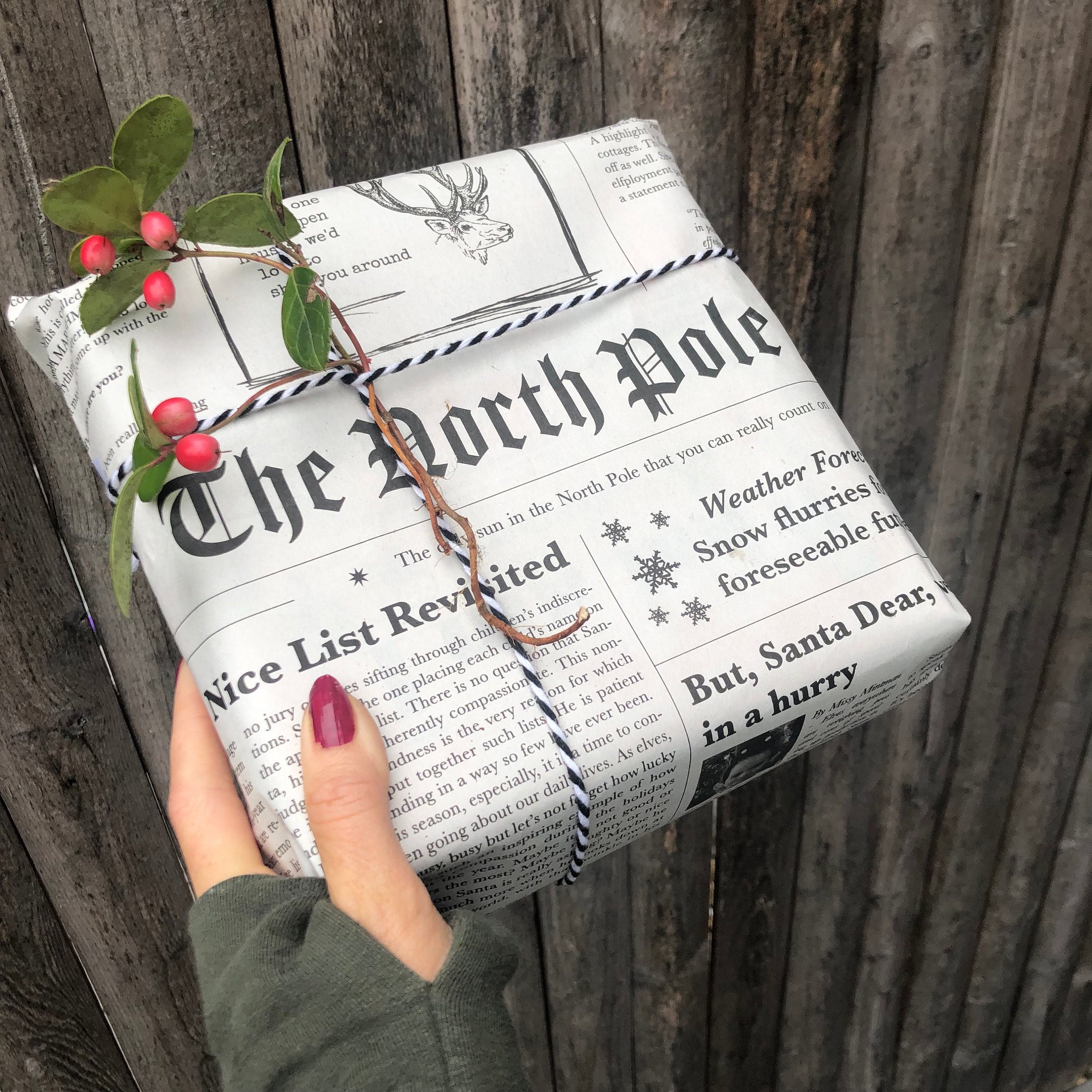 🔥LAST DAY 50% OFF - 🎁✨North Pole Newspaper Christmas Gift Wrap