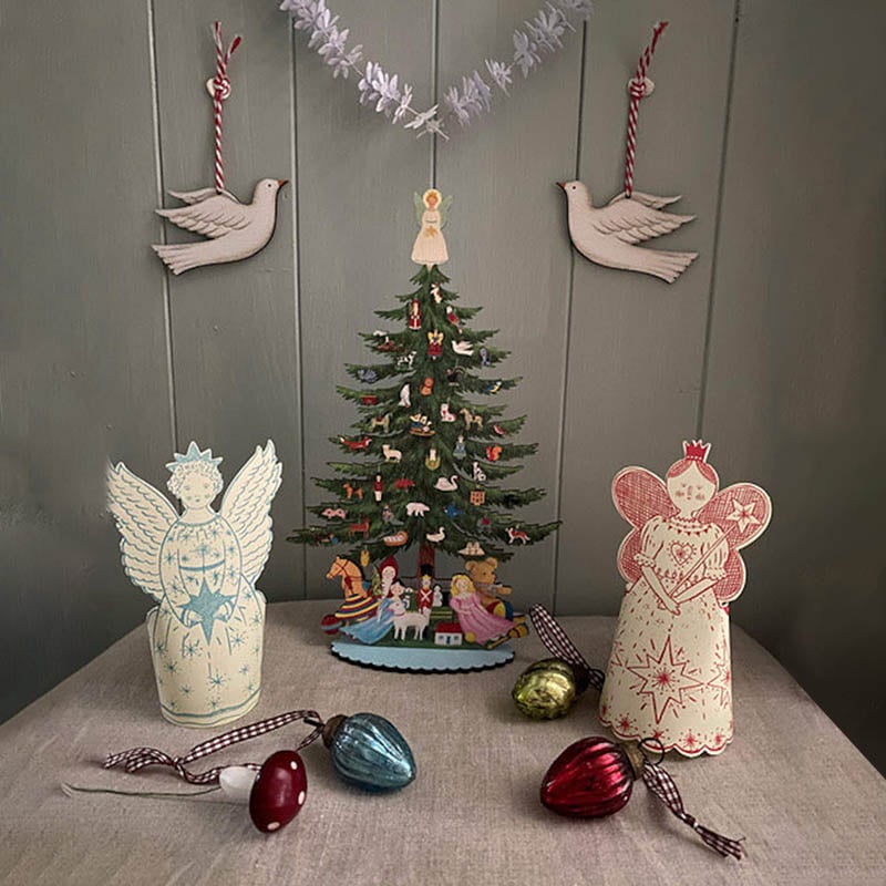 Christmas Tree - Wooden Mantle Ornament🎄