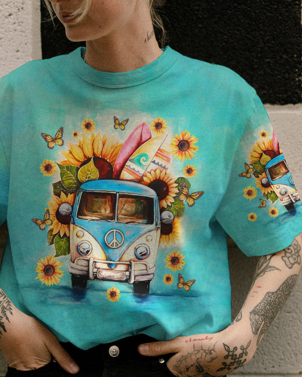 RUNNING AGAINST THE WIND ALL OVER PRINT - TLNO2207231