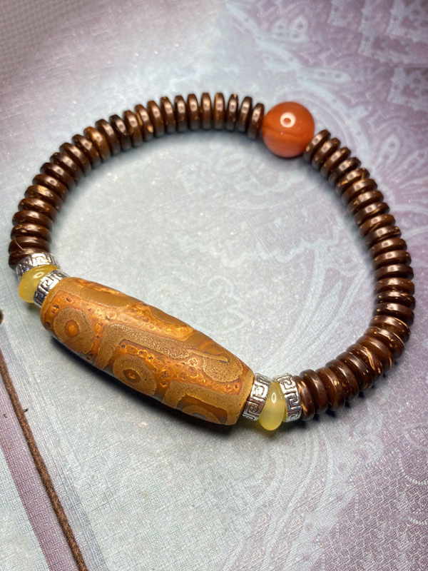 Buddha Stones Tibetan Nine-Eye Dzi Bead Wealth Bracelet