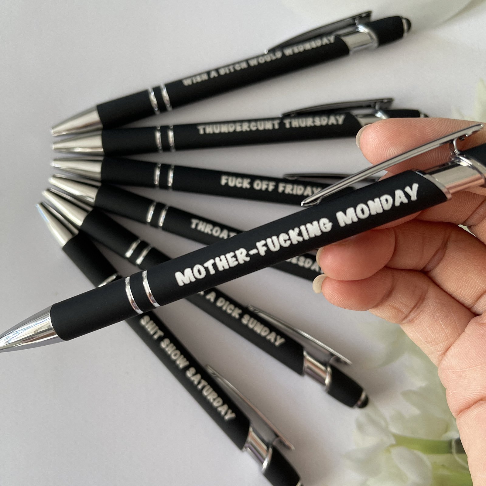 🌈Weekly Mood Ballpoint Pen Set (7 pcs)