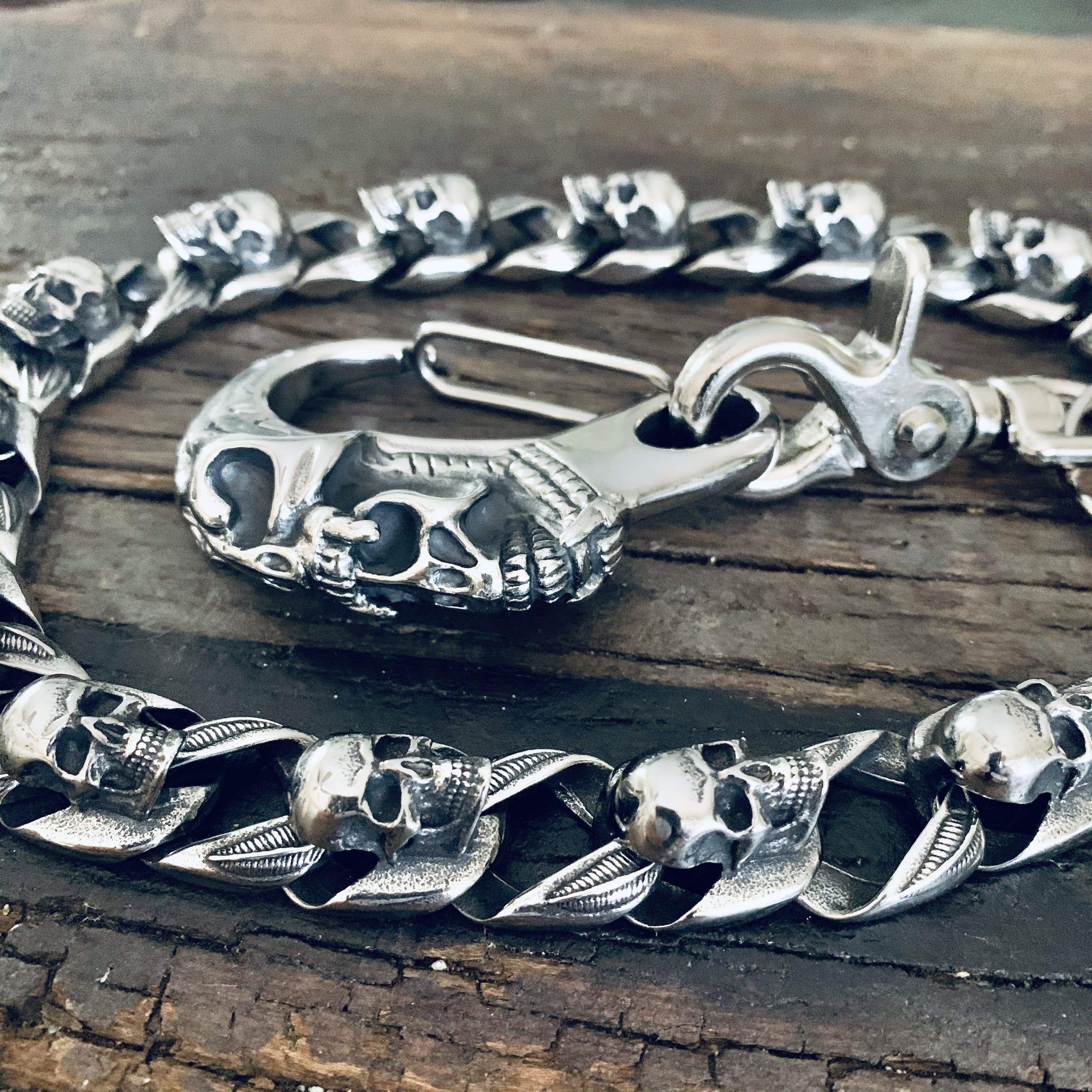 🔥LAST 4 HOURS 57% OFF -☠️"Road Warrior" Skull Wallet Chain- Links made of Skulls