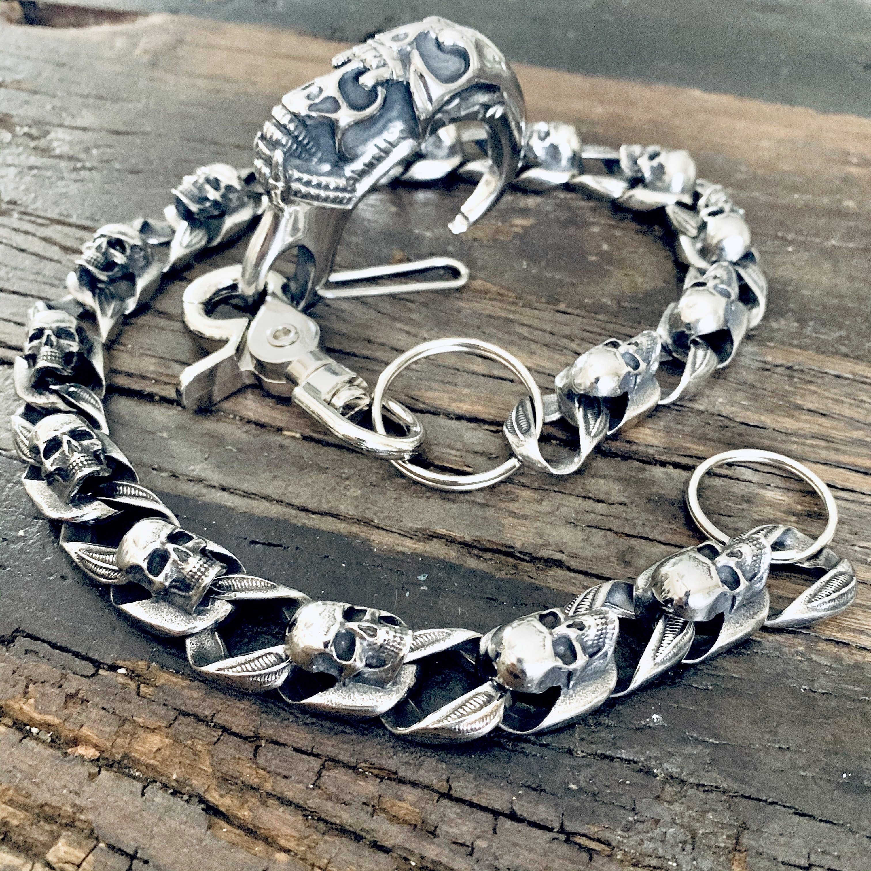 🔥LAST 4 HOURS 57% OFF -☠️"Road Warrior" Skull Wallet Chain- Links made of Skulls