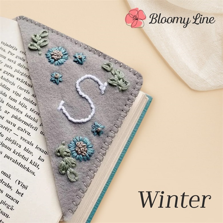 Bloomy Line - Personalized Hand Embroidered Corner Bookmark
