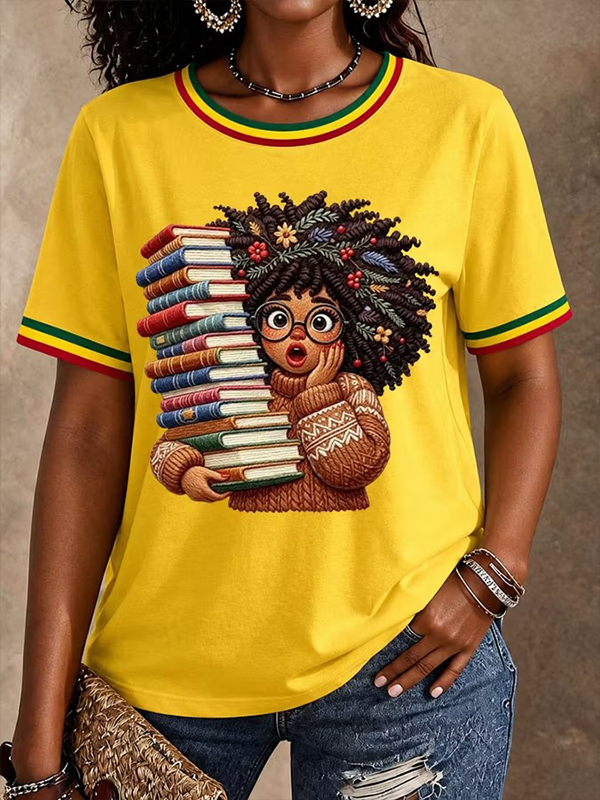 Women's Curly-haired Girl Holding a Stack of Books Print Casual T-Shirt