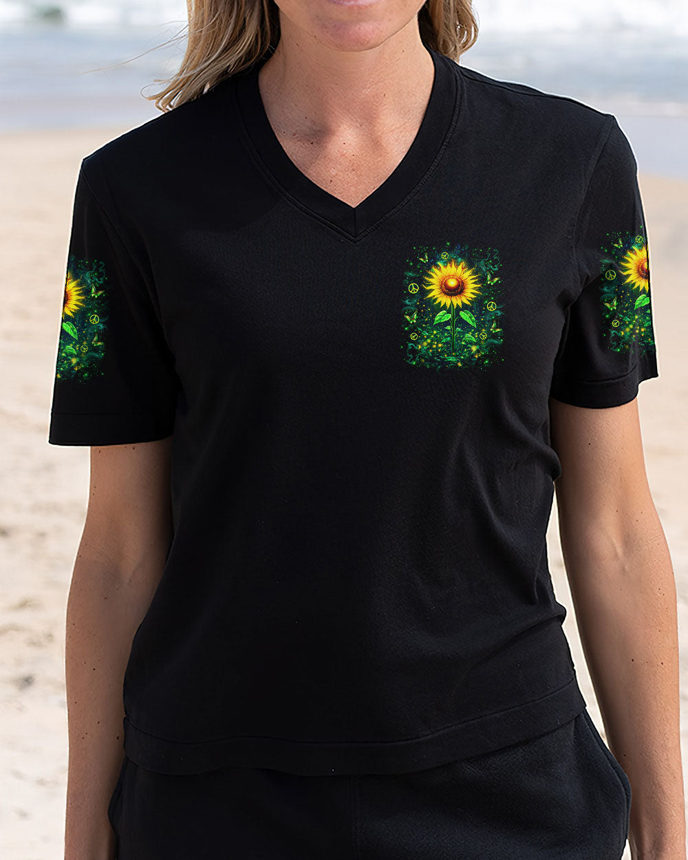 IN A WORLD FULL OF ROSES BE A SUNFLOWER ALL OVER PRINT - TLNO0404252