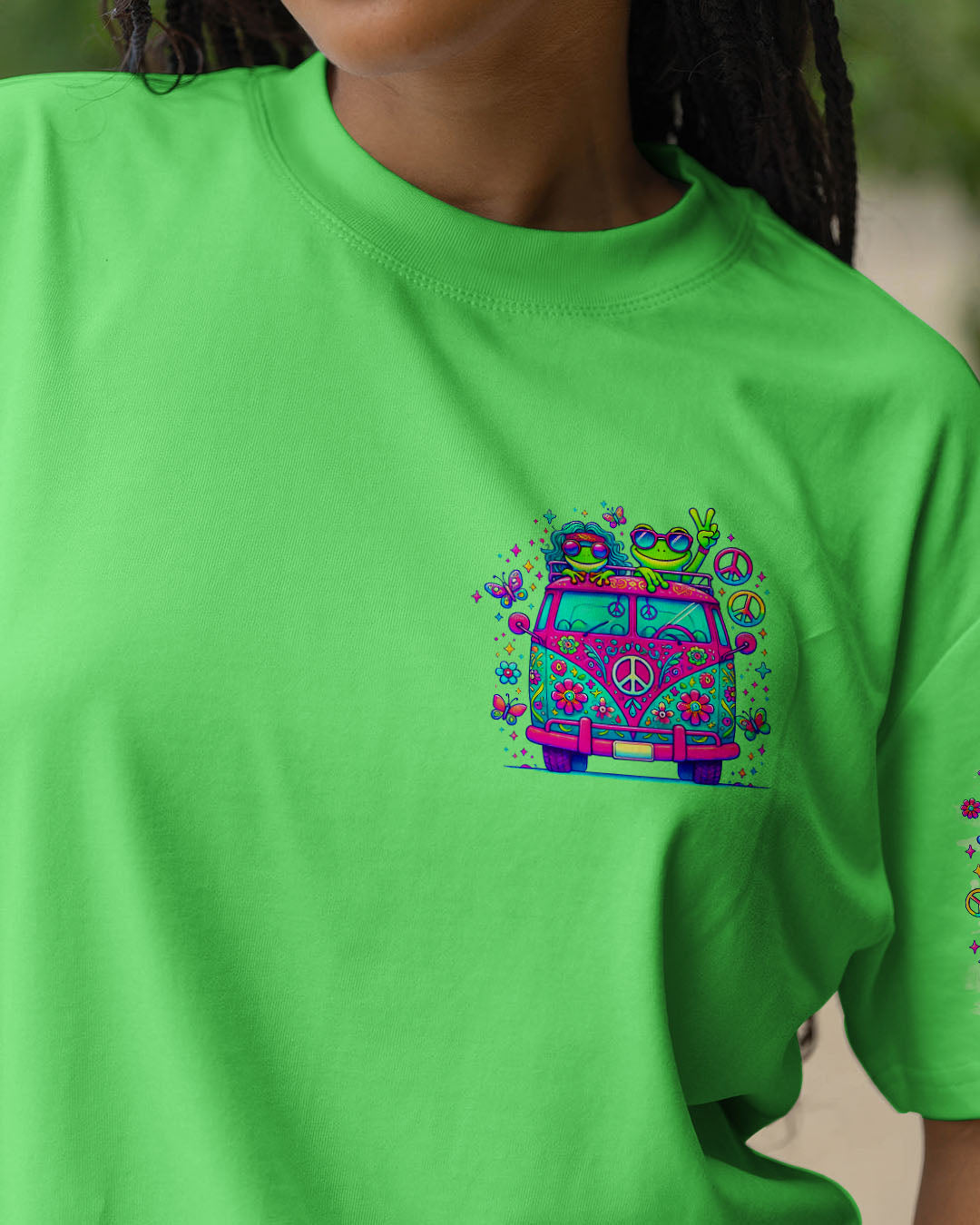 RUNNING AGAINST THE WIND BUS FROG ALL OVER PRINT - TLNO0805252