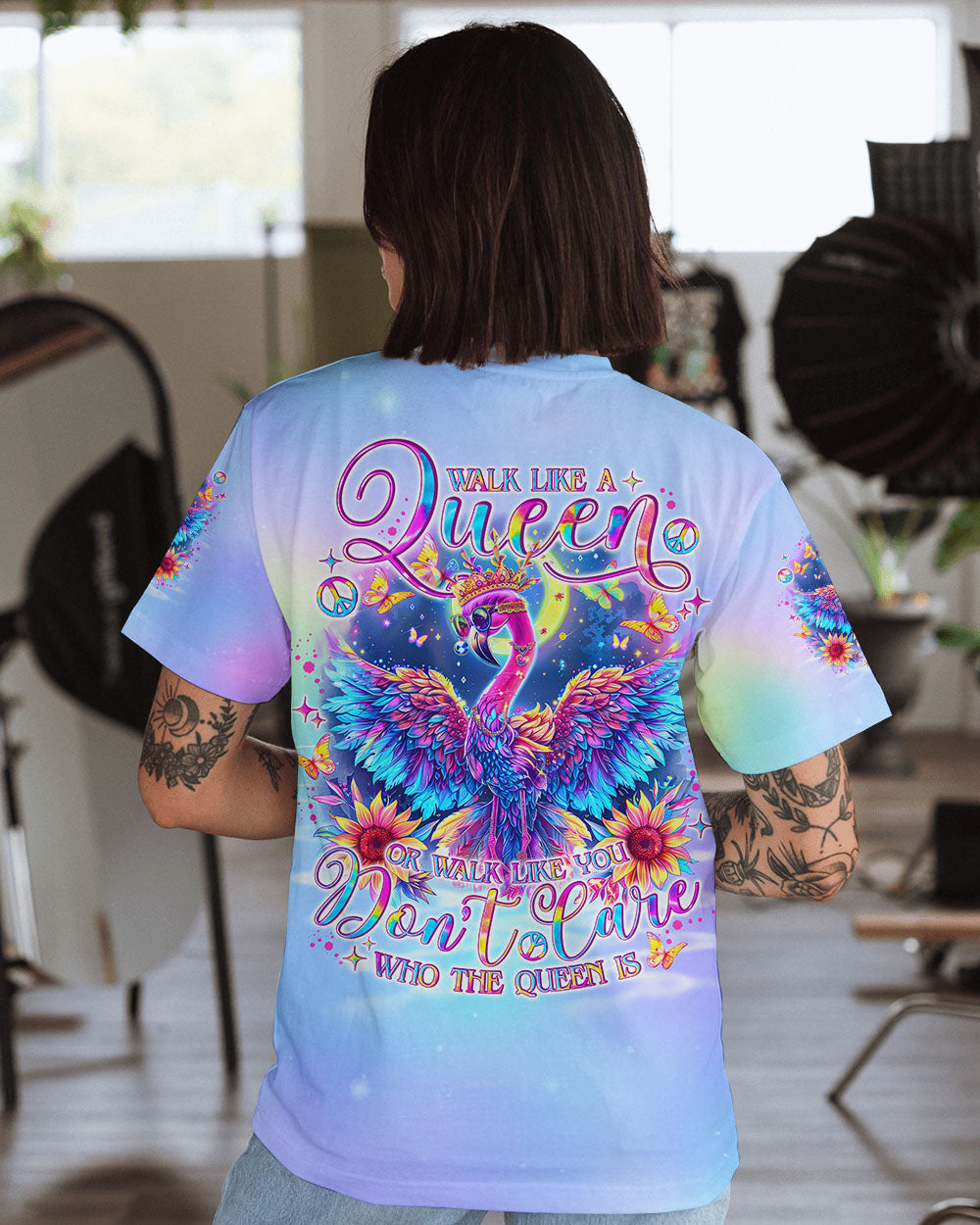 WALK LIKE A QUEEN FLAMINGO ALL OVER PRINT - TLNO1104242