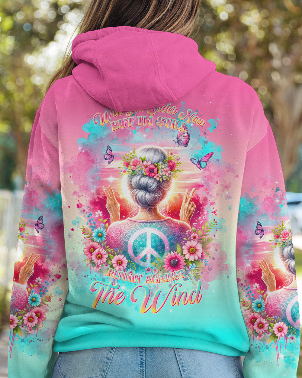 RUNNING AGAINST THE WIND OLD WOMAN ALL OVER PRINT - TLNT2212233