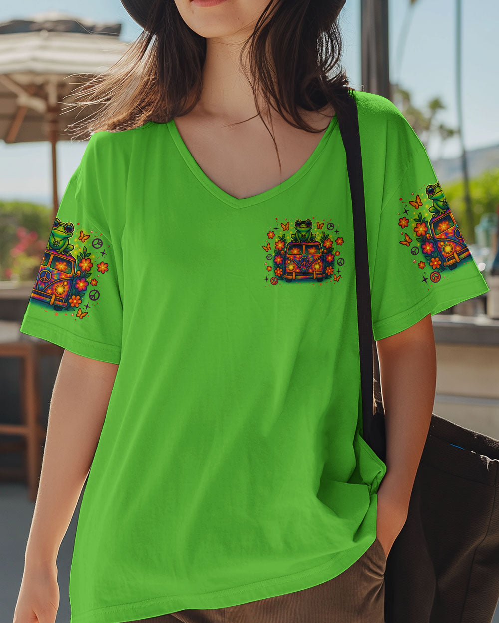 BE KIND FROG BUS ALL OVER PRINT - TLNZ0206253