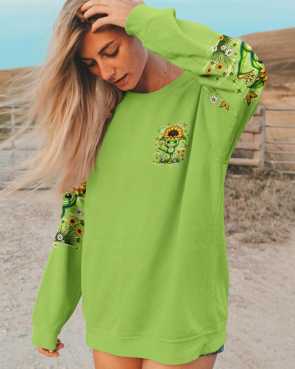 DON'T WORRY BE HOPPY FROG ALL OVER PRINT - TLNZ0207251