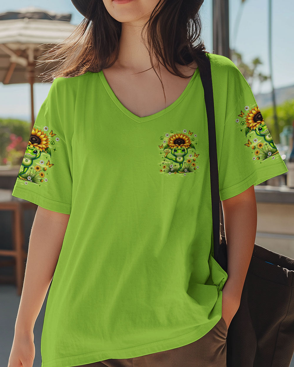 DON'T WORRY BE HOPPY FROG ALL OVER PRINT - TLNZ0207251
