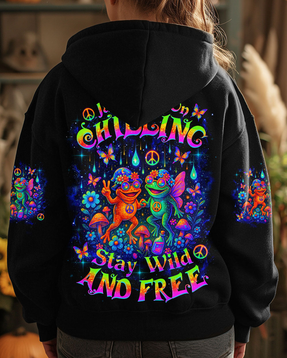 JUST KEEP ON CHILLING STAY WILD AND FREE FROG ALL OVER PRINT - TLNZ1504251