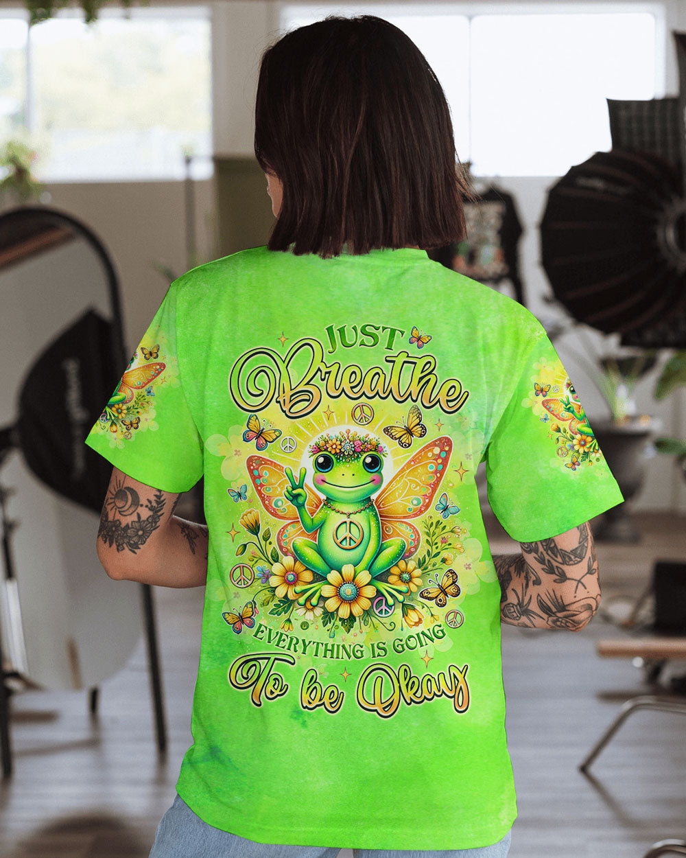 JUST BREATHE FROG ALL OVER PRINT  - TLNZ1701253