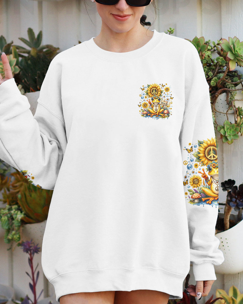 DON'T WORRY BE HOPPY FROG ALL OVER PRINT - TLNZ2401241