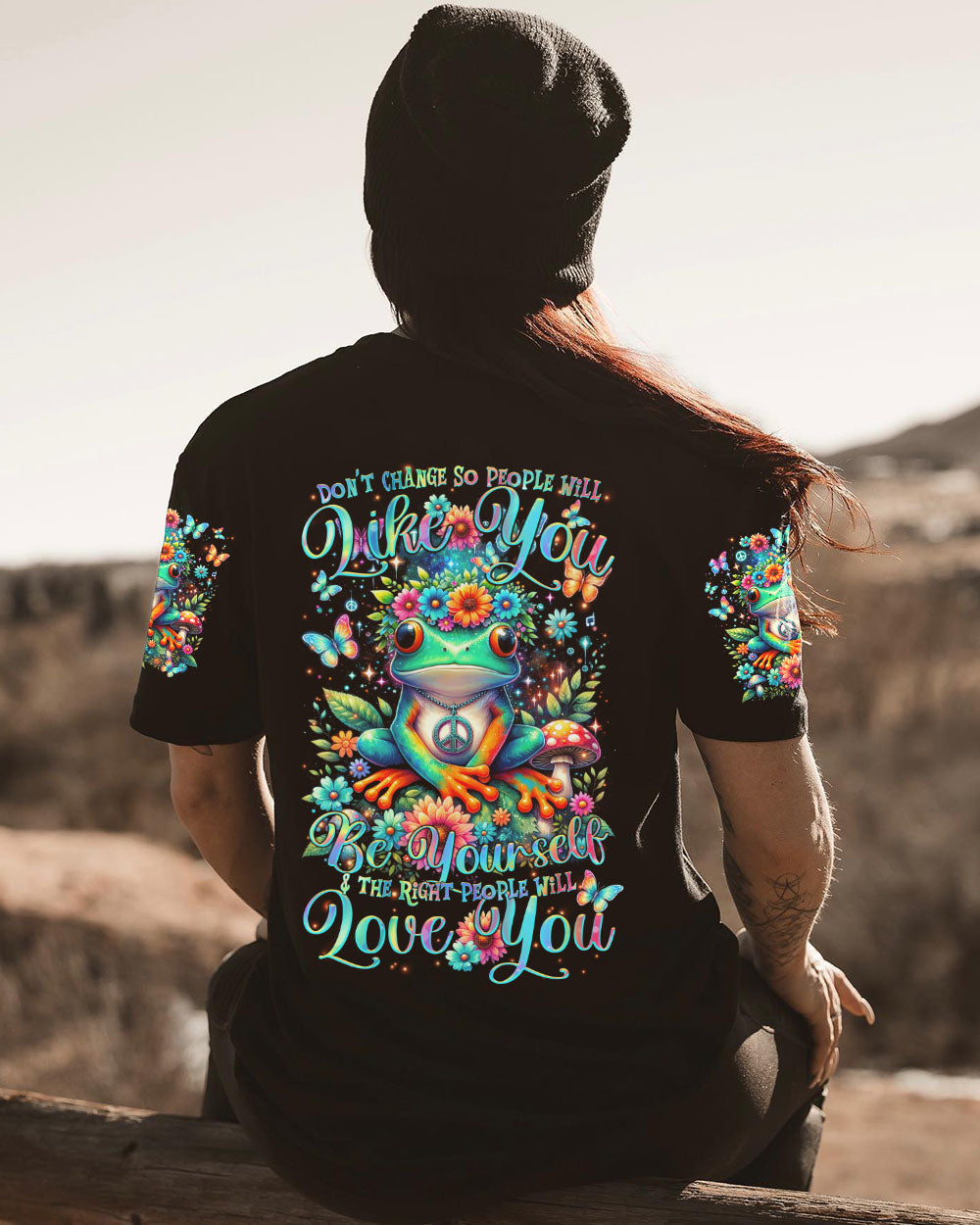 THE RIGHT PEOPLE WILL LOVE YOU FROG ALL OVER PRINT - TLTR2301244