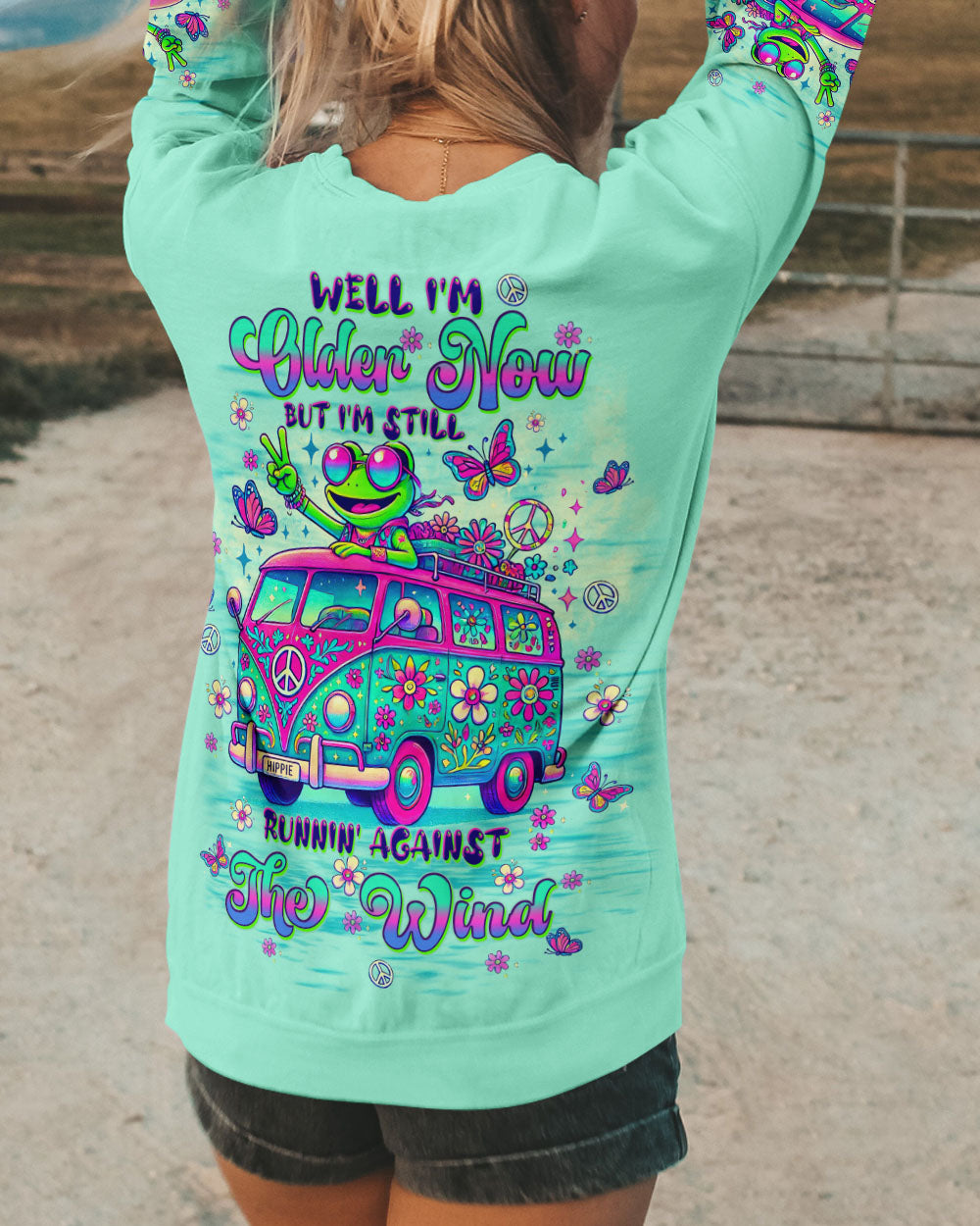 RUNNING AGAINST THE WIND BUS FROG ALL OVER PRINT - TLTW1610243