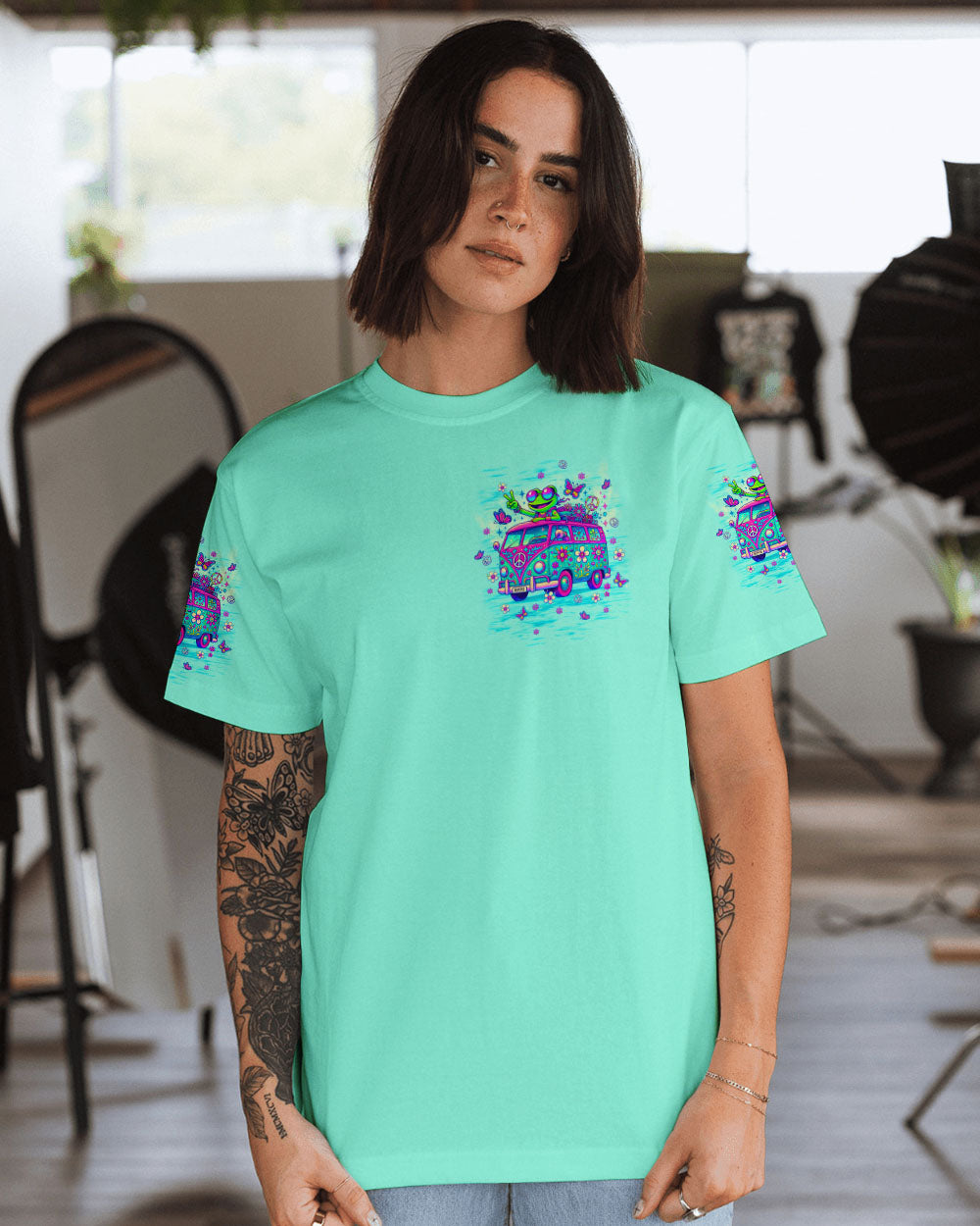 RUNNING AGAINST THE WIND BUS FROG ALL OVER PRINT - TLTW1610243
