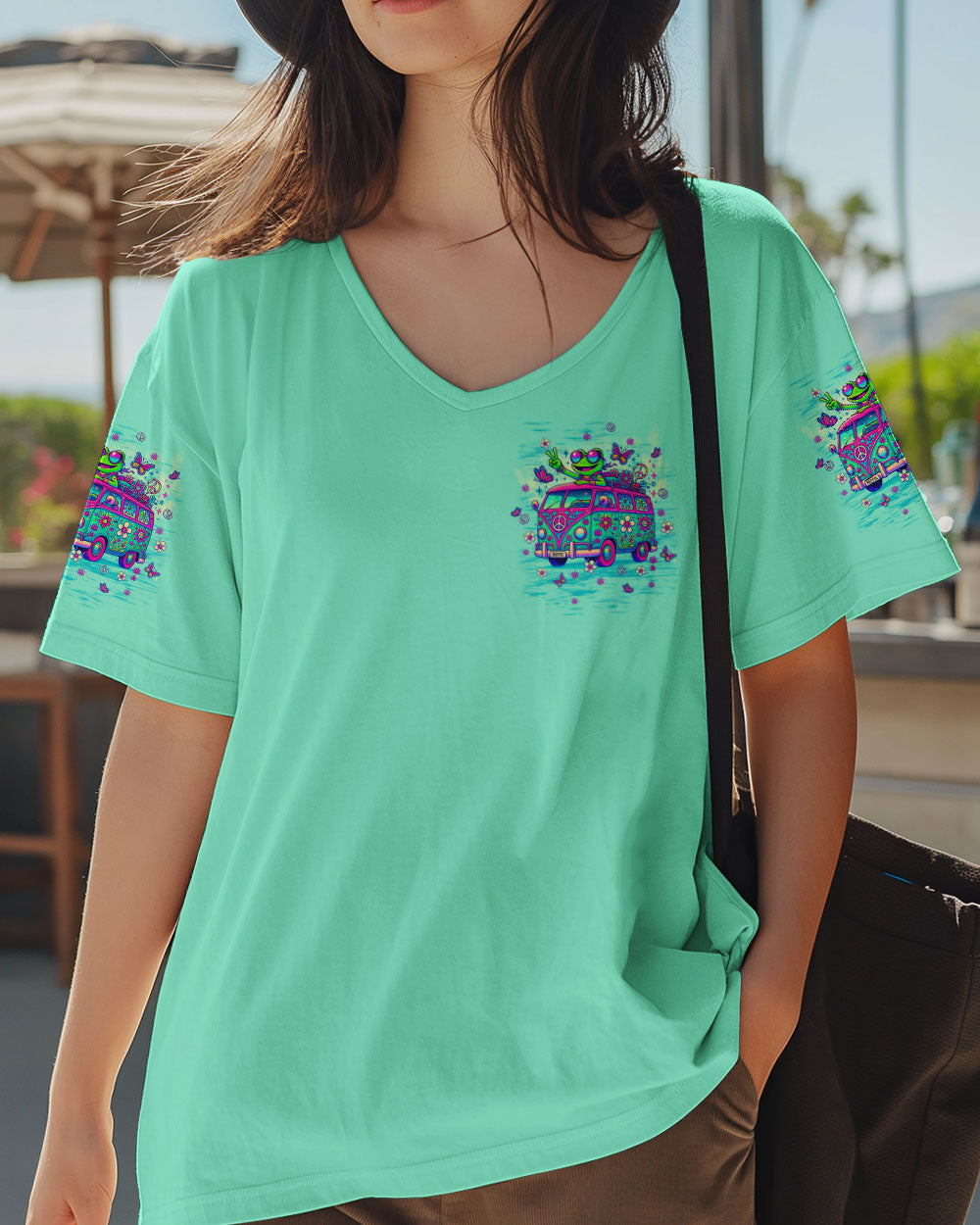 RUNNING AGAINST THE WIND BUS FROG ALL OVER PRINT - TLTW1610243