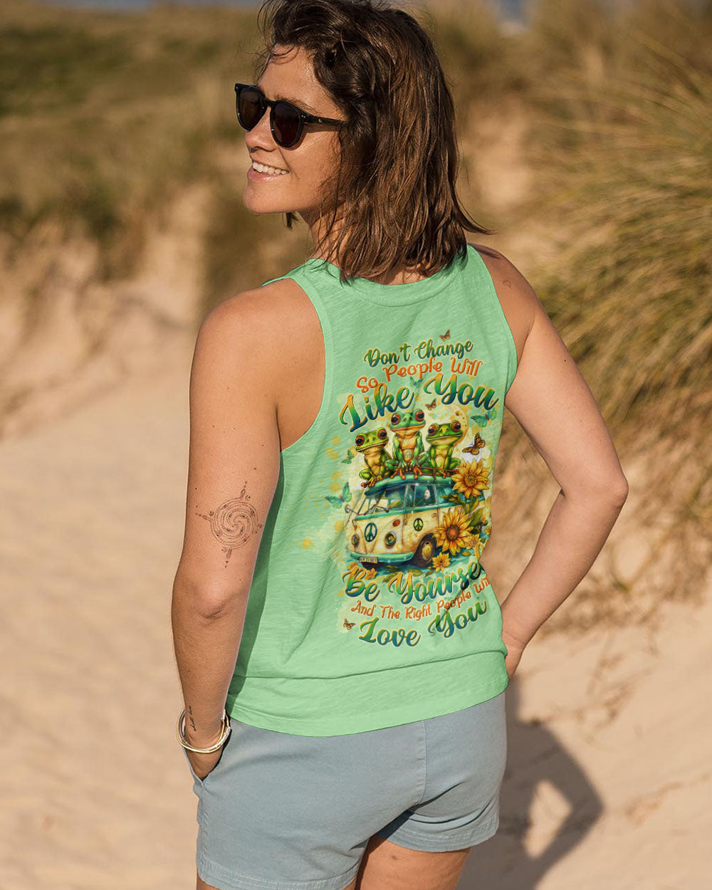 THE RIGHT PEOPLE WILL LOVE YOU FROG ALL OVER PRINT - TLTW1903243