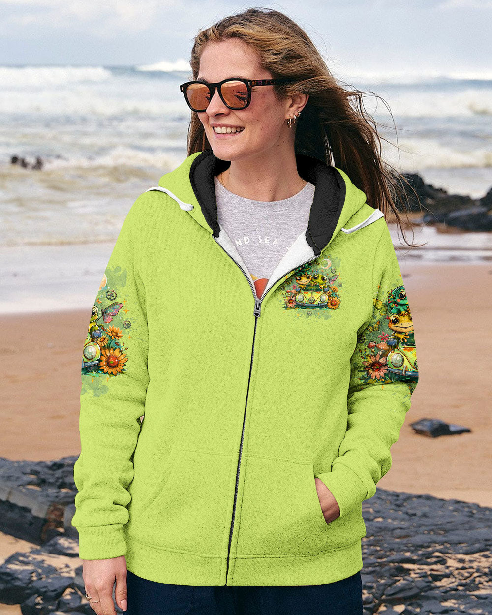 LET'S GO GIRLS FROG ALL OVER PRINT - TLTW2708244