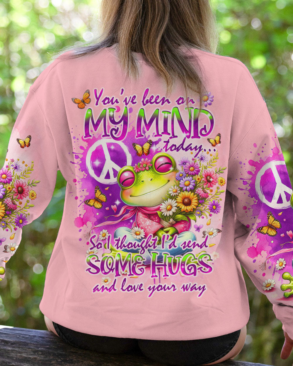 HUGS AND LOVE YOUR WAY FROG ALL OVER PRINT - TY2612231