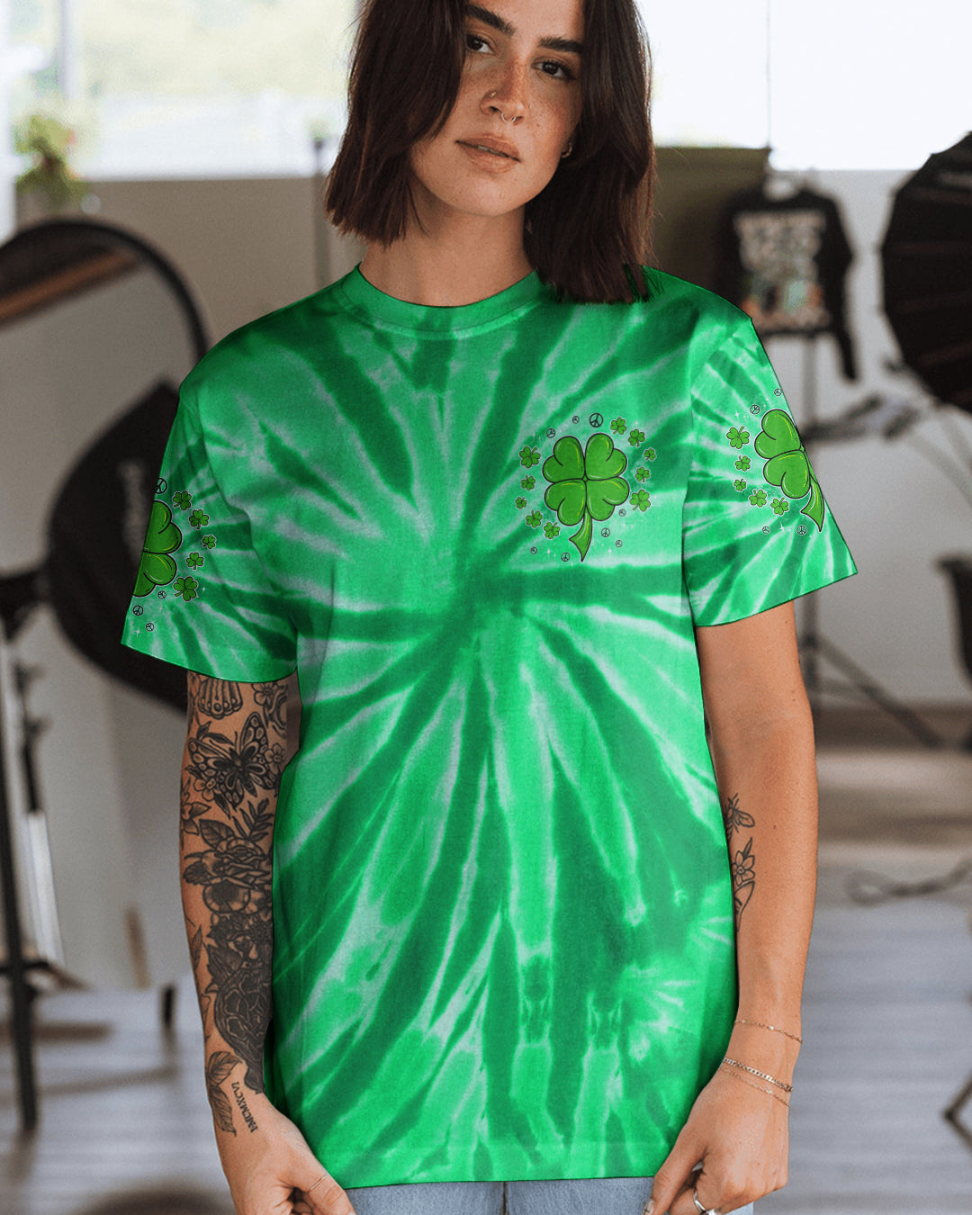 LUCKY IN LOVE PATRICK'S DAY ALL OVER PRINT - TYPQ2701261