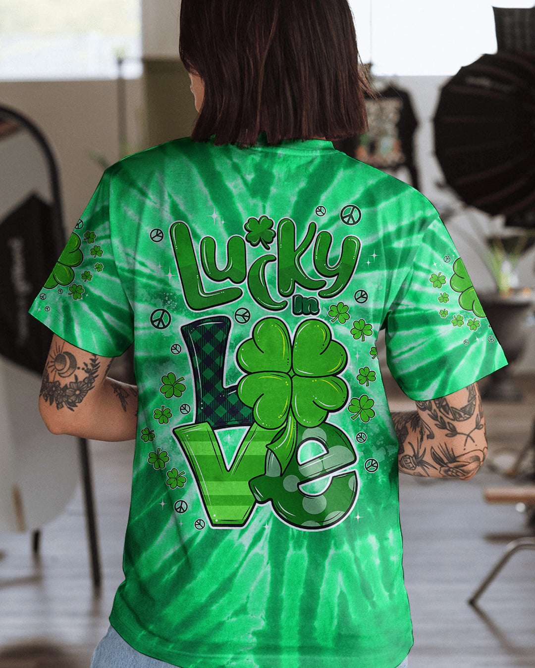 LUCKY IN LOVE PATRICK'S DAY ALL OVER PRINT - TYPQ2701261