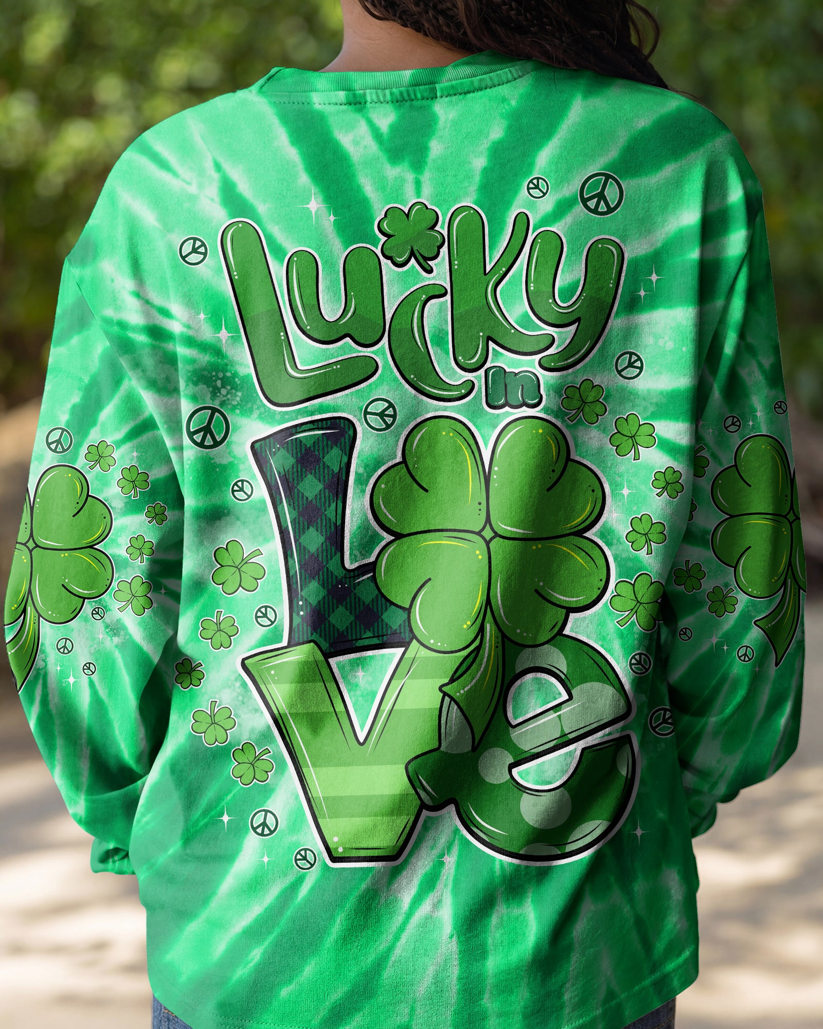 LUCKY IN LOVE PATRICK'S DAY ALL OVER PRINT - TYPQ2701261