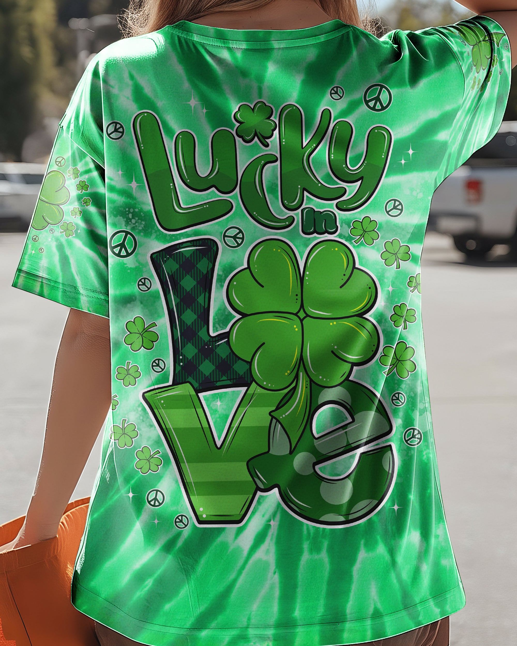 LUCKY IN LOVE PATRICK'S DAY ALL OVER PRINT - TYPQ2701261