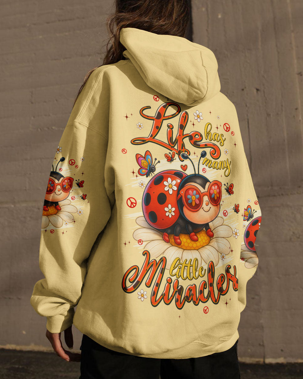 LIFE HAS MANY LITTLE MIRACLES LADYBUG ALL OVER PRINT - TYPQ2806251