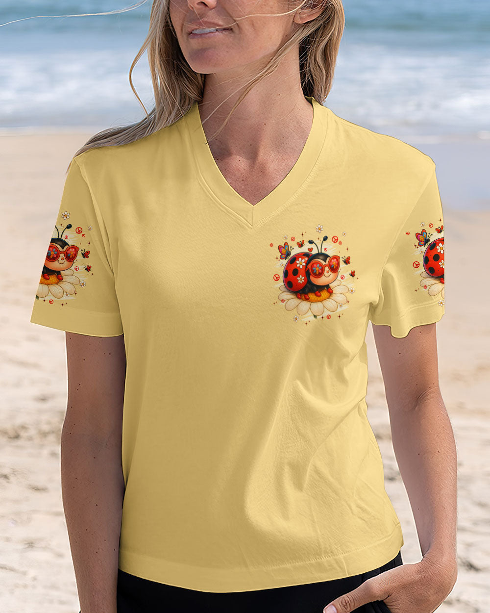 LIFE HAS MANY LITTLE MIRACLES LADYBUG ALL OVER PRINT - TYPQ2806251